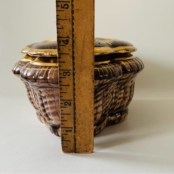 Porcelain trinket box from Belgium - Picture 5 of 12